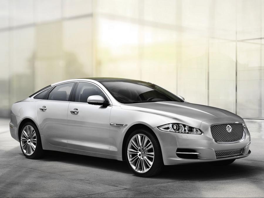  Jaguar XJ Sentinel 2010 года  (фото 3 из 7)